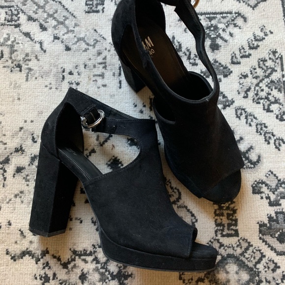 H&M Faux Suede Peep-Toe Heels - Picture 1 of 4